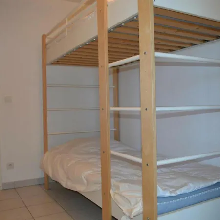 Apartment 3 Pieces Avec Piscine Et Parking A Saint-cyprien - Fr-1-225d-315