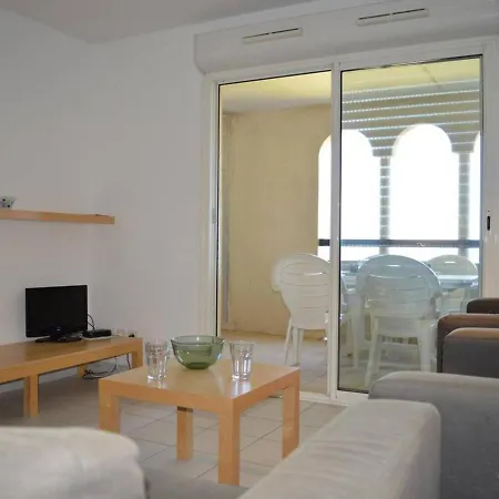 3 Pieces Avec Piscine Et Parking A Saint-cyprien - Fr-1-225d-315 Apartment